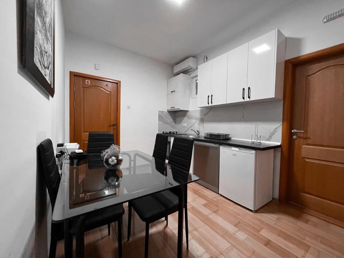 Apartamento Stan Na Dan Sebastijan Banja Luka Exterior foto