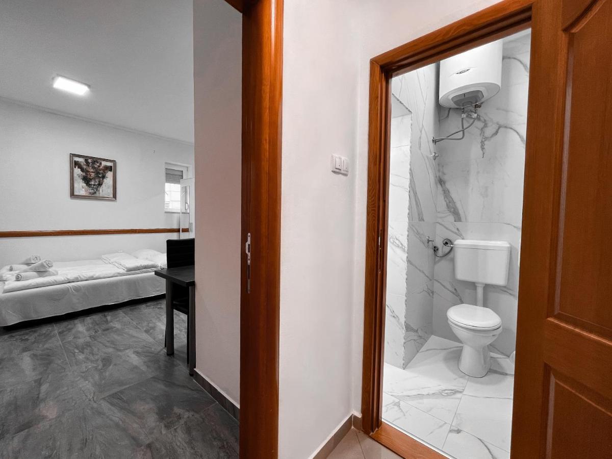 Apartamento Stan Na Dan Sebastijan Banja Luka Exterior foto
