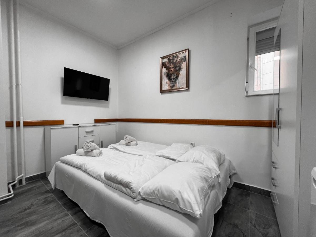 Apartamento Stan Na Dan Sebastijan Banja Luka Exterior foto