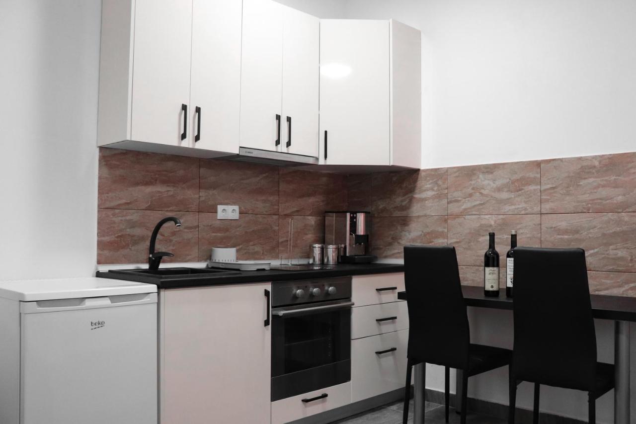 Apartamento Stan Na Dan Sebastijan Banja Luka Exterior foto